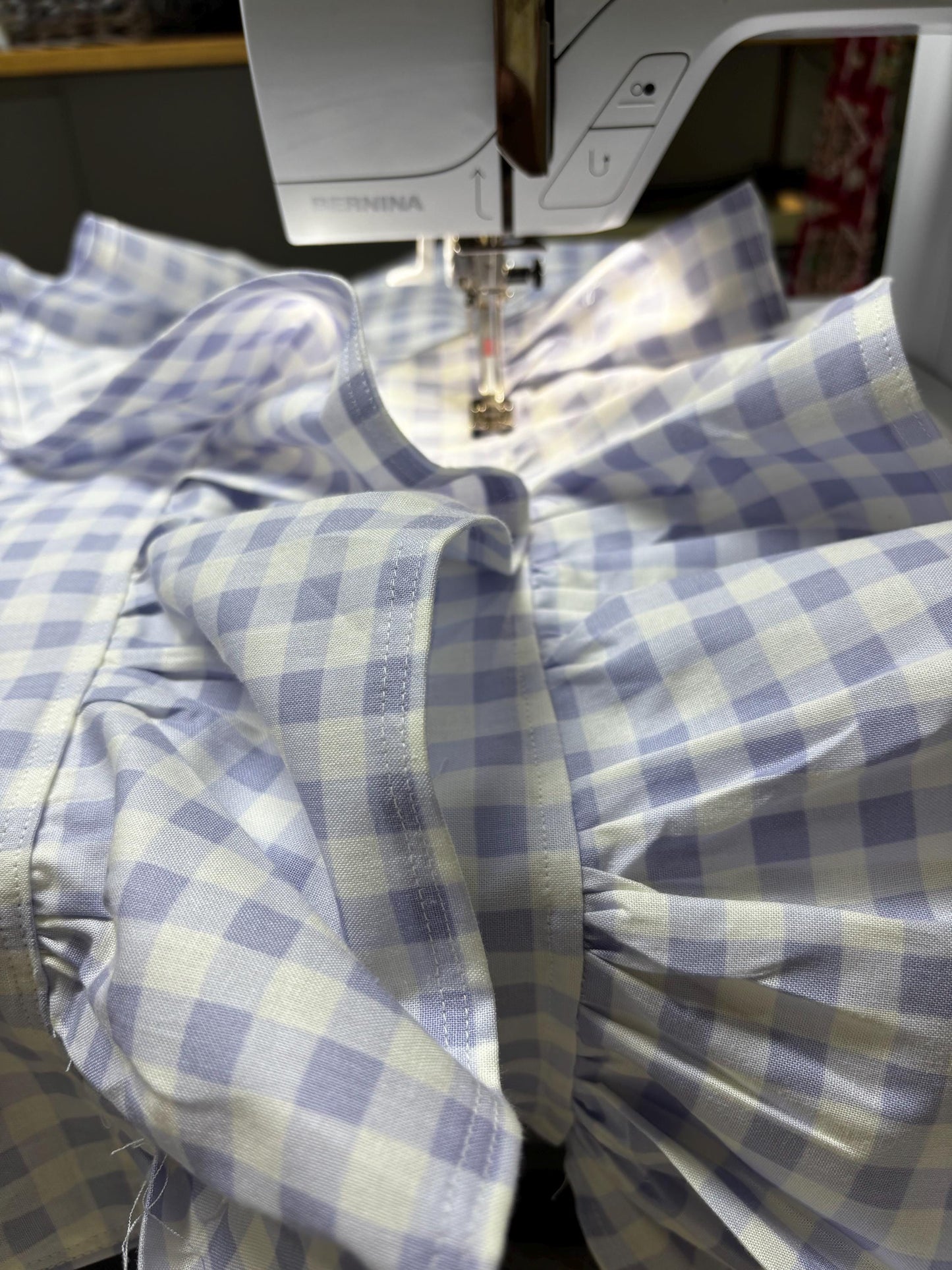 Purple Floral Ruffled Apron – Elegant Kitchen Apron for Baking, Cooking, Gift Giving