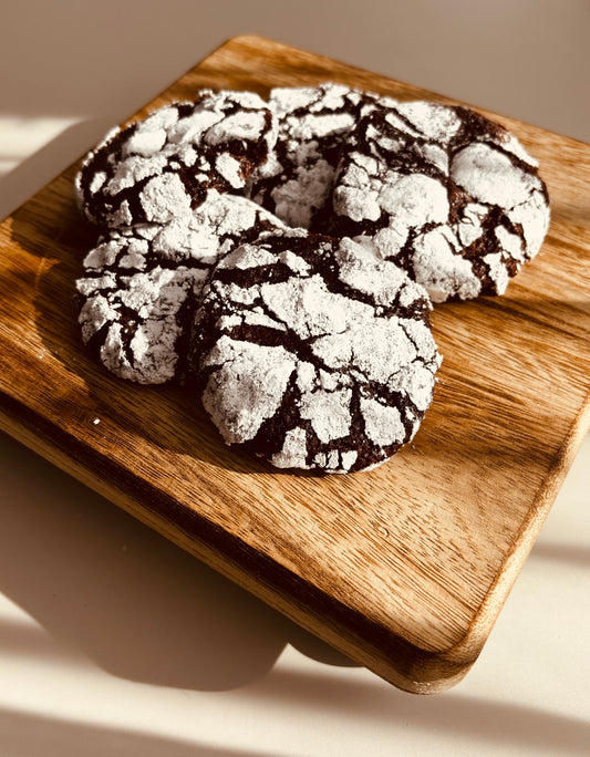Classic Chocolate Crinkle Cookie