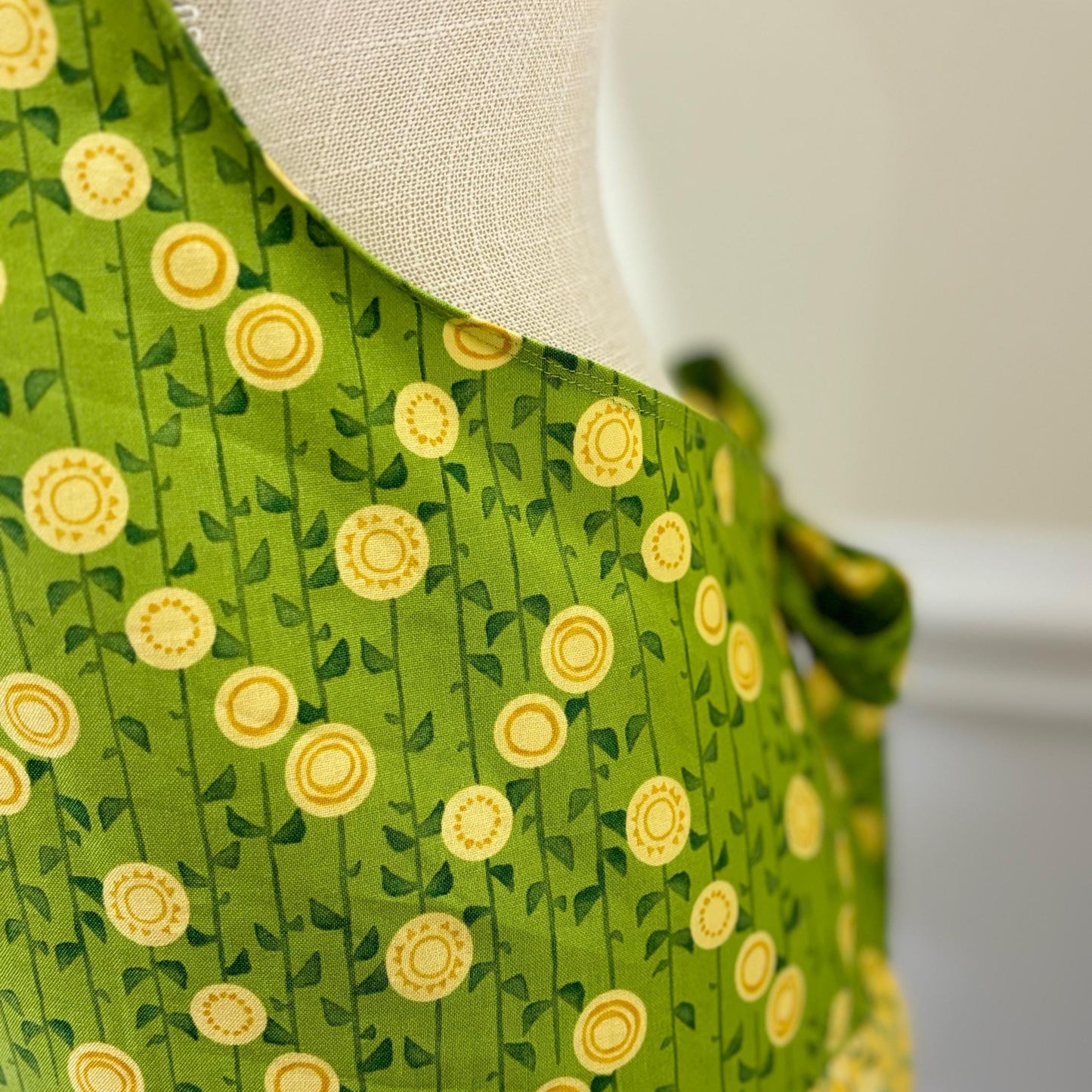 Yellow and Green Floral Ruffled Apron – Vintage-Inspired Kitchen Apron for Baking, Cooking, Gift Giving